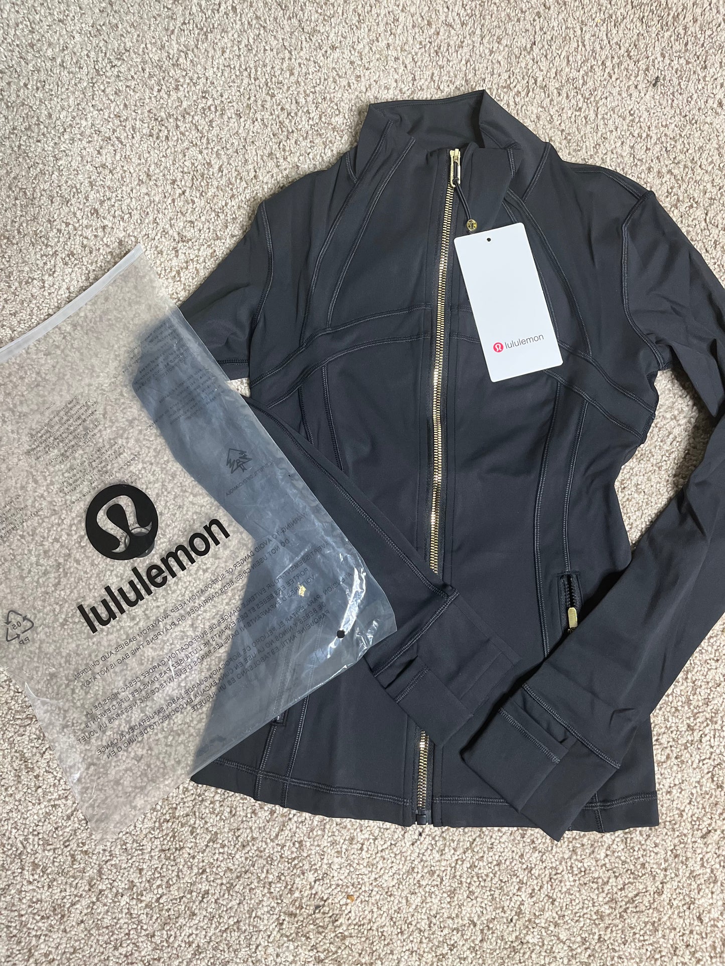 Brand New - lulelemon Define Jacket